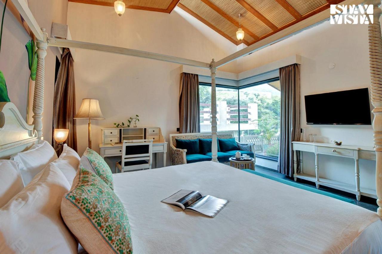 Stayvista'S The Earthen Boutique - City Escape With Spacious Pool, Terrace, Lawn & Indoor-Outdoor Games Udajpur Exteriér fotografie