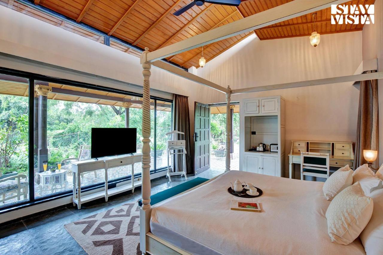 Stayvista'S The Earthen Boutique - City Escape With Spacious Pool, Terrace, Lawn & Indoor-Outdoor Games Udajpur Exteriér fotografie
