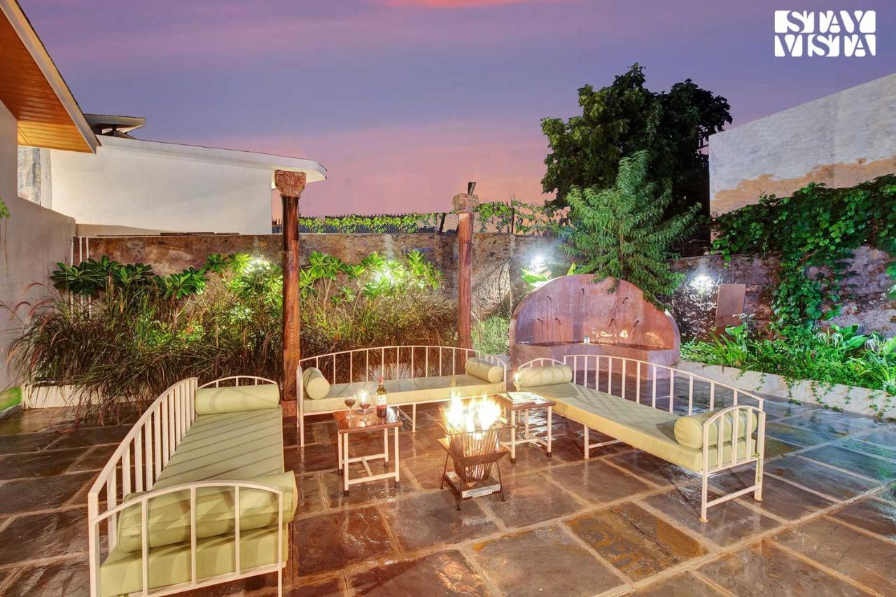 Stayvista'S The Earthen Boutique - City Escape With Spacious Pool, Terrace, Lawn & Indoor-Outdoor Games Udajpur Exteriér fotografie